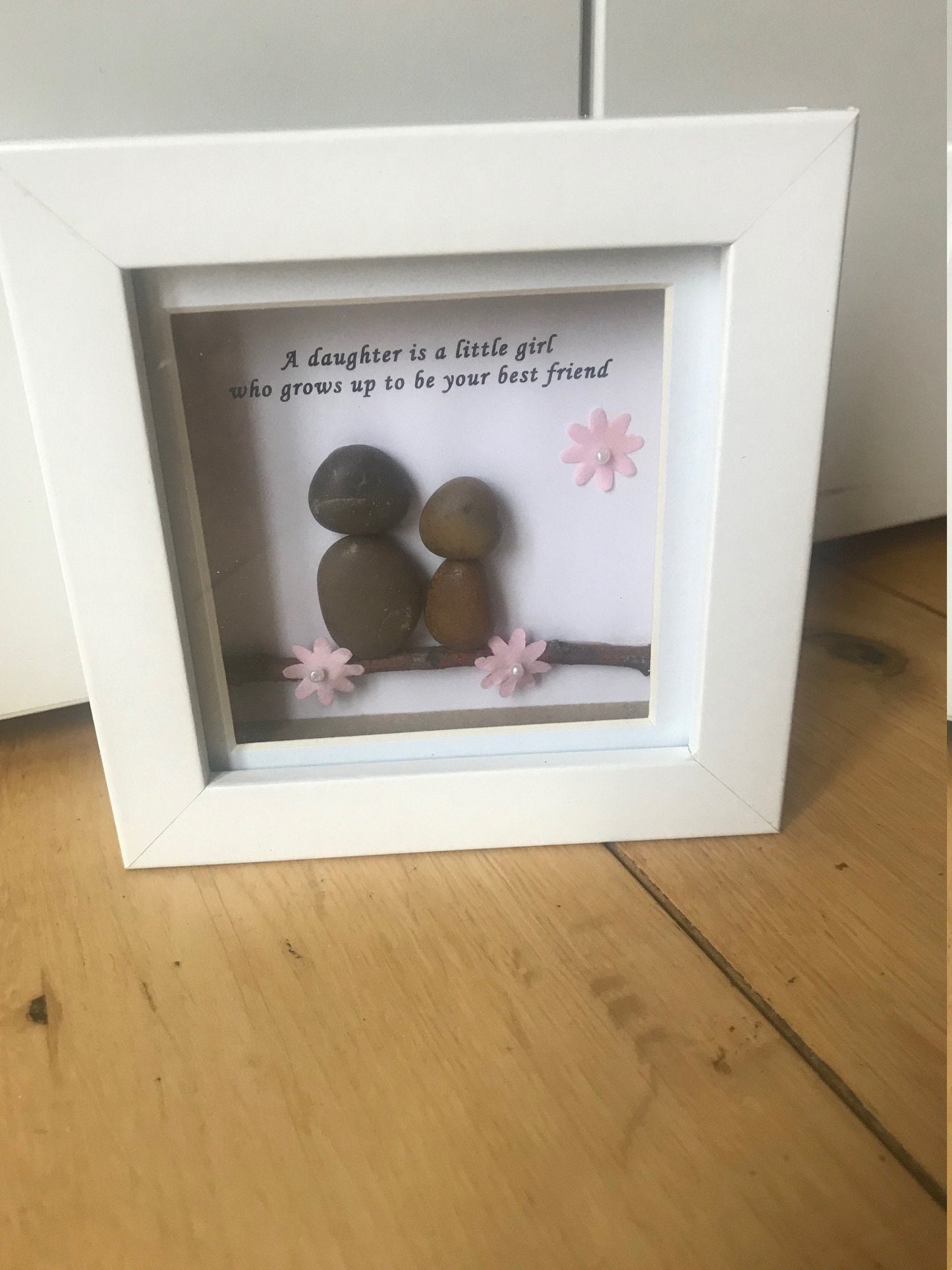 Personalised Daughter Pebble Picture, Mother and Daughter Pebble Art, Unique Pebble Gift for Mom, Personalised Pebble Art for Mummy