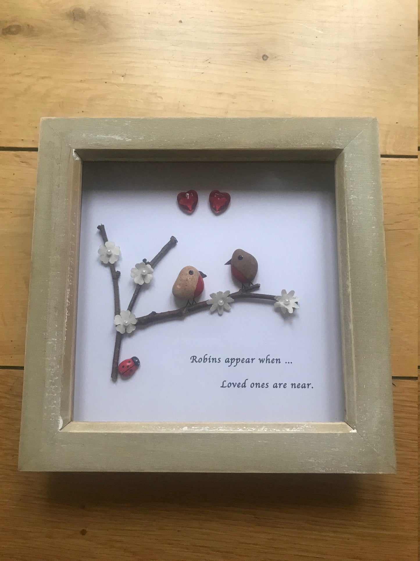 Personalised Robins Pebble Picture, Unique Christmas Robin Gift, Love Birds Picture, Handmade Remembrance Pebble Picture, Gift for Grandma
