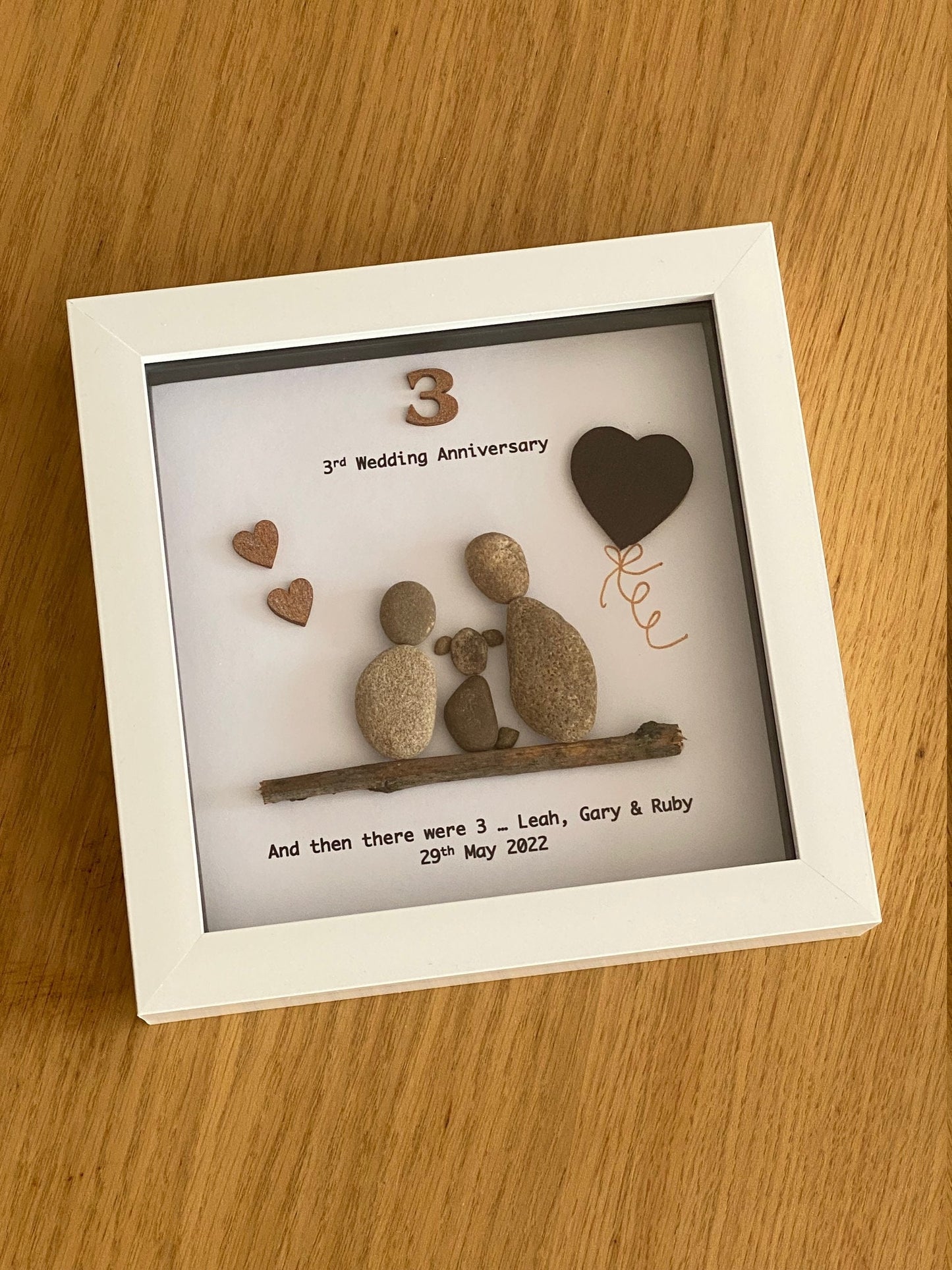 Couple with Dog Anniversary Gift, Pebble Artwork Frame, Wedding Anniversary Gift, Family Anniversary Frame