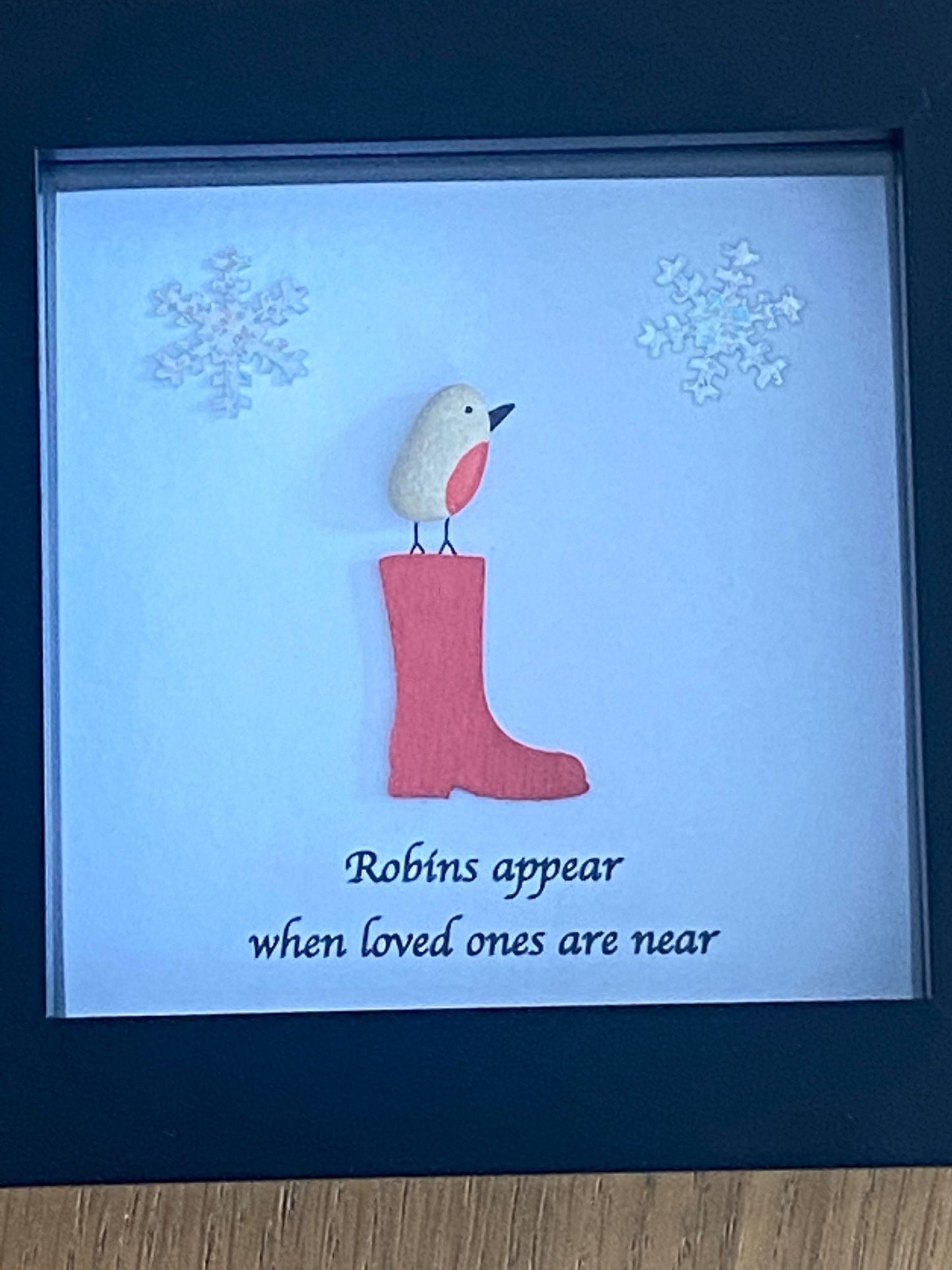 Robins Pebble Frame, Personalised Robin Gift, Christmas Gifts with Robins, Handmade xmas Gift, Pebble Artwork with Robins