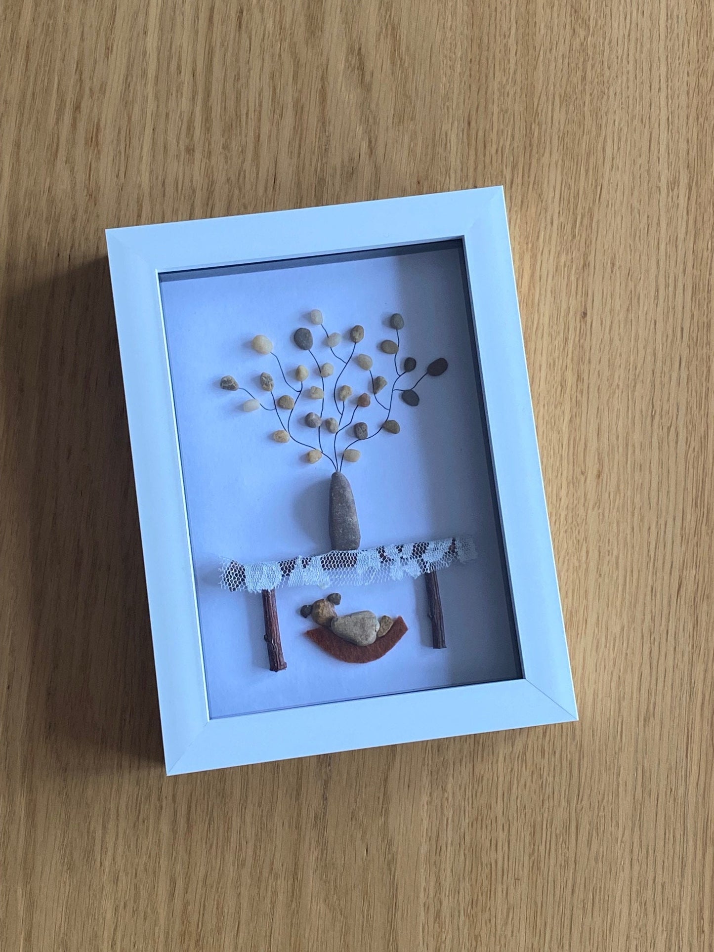 Personalised Dog Pebble Picture, Flower Vase Pebble Picture, Unique Pebble Art with Dog, Personalised Pebble Picture for Friend