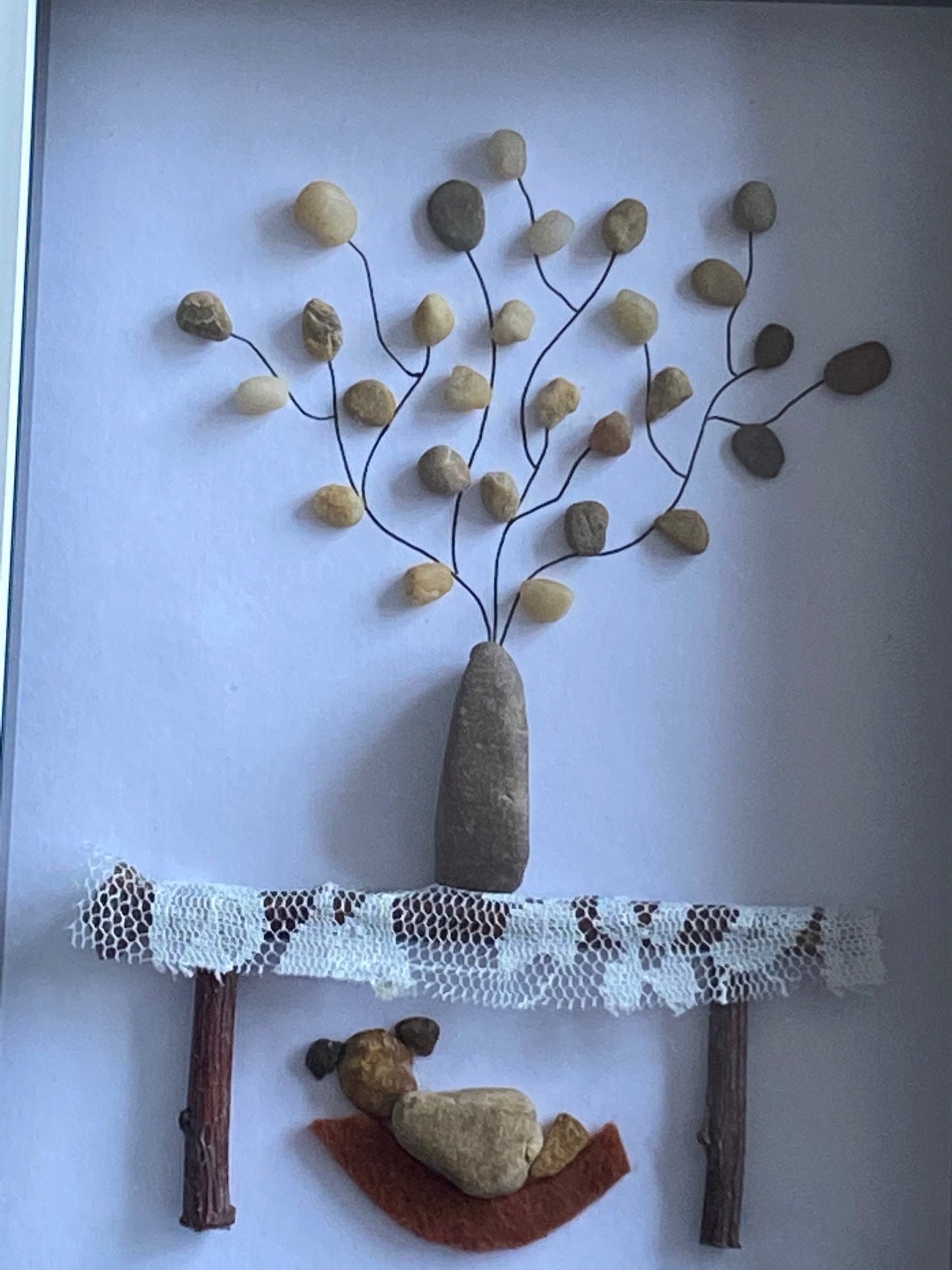 Personalised Dog Pebble Picture, Flower Vase Pebble Picture, Unique Pebble Art with Dog, Personalised Pebble Picture for Friend