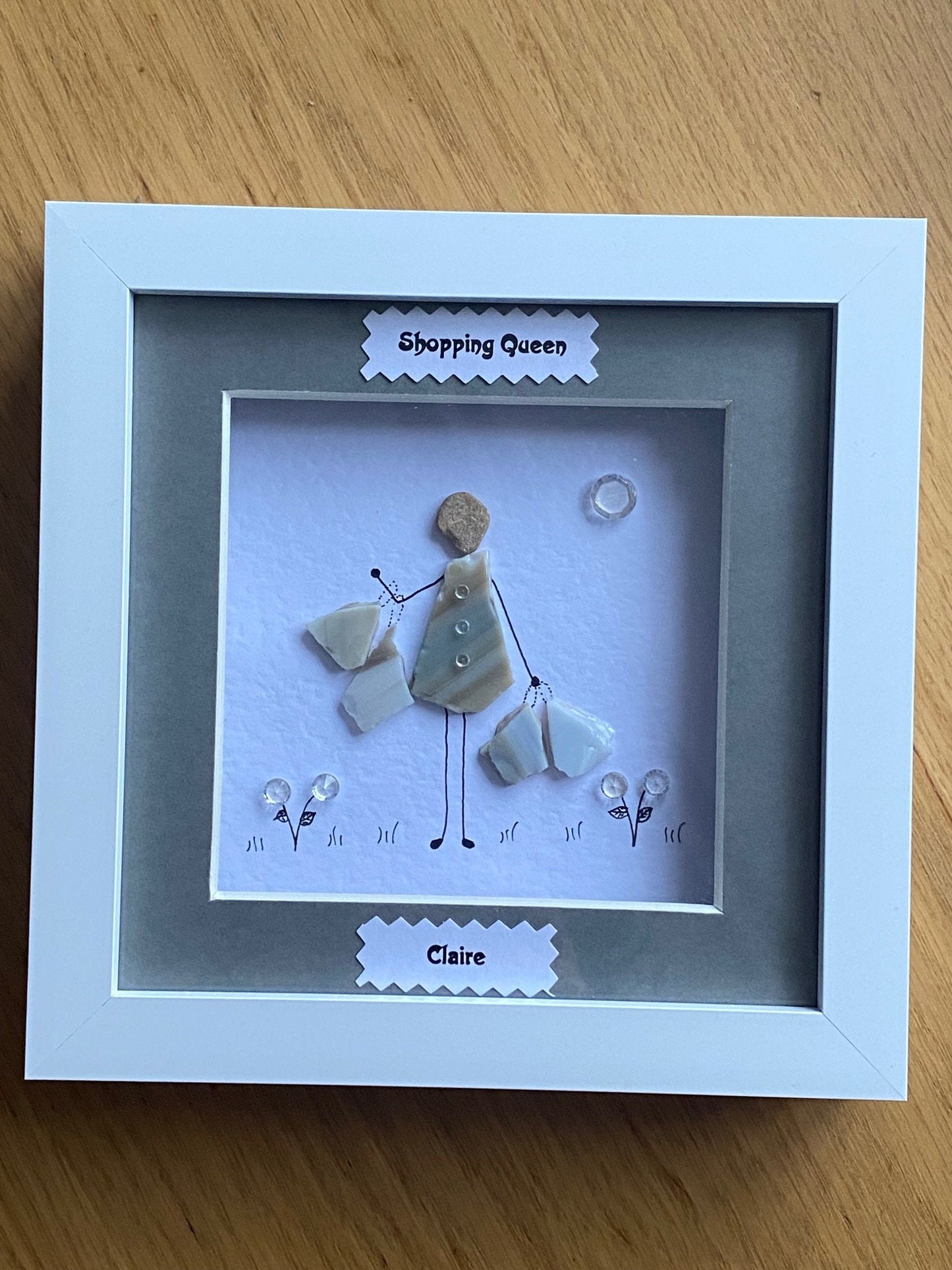 Personalised Shopping Queen Pebble Picture, Unique Gift for a Friend, Going shopping pebble and glass picture, Handmade shopping lady gift
