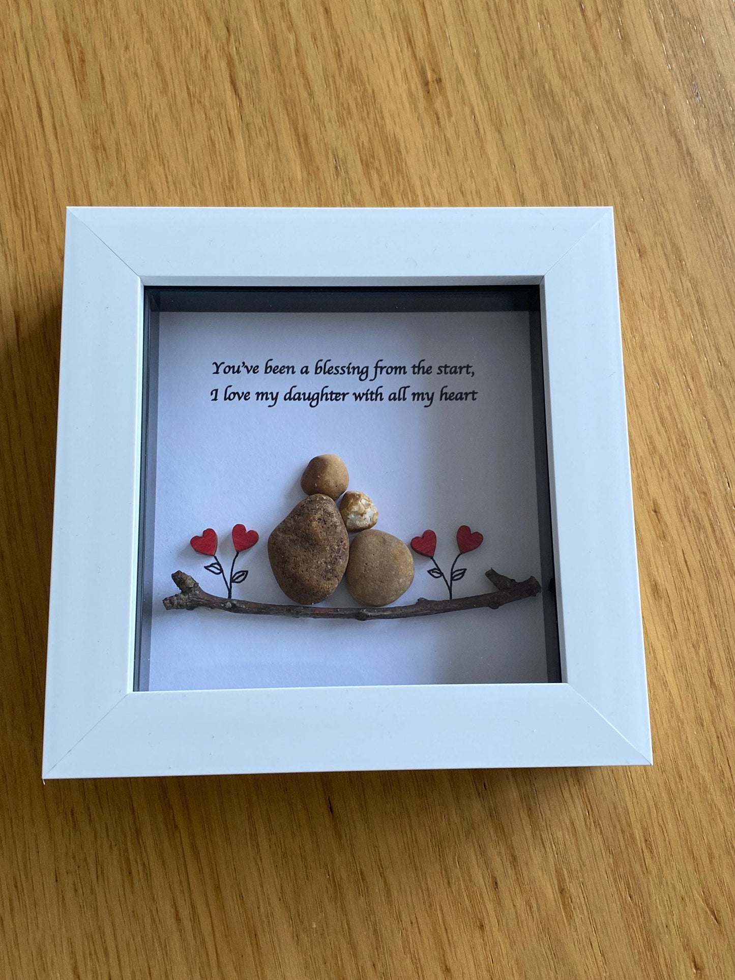 Daughter Pebble Picture/Personalised gift for daughter/Pebble artwork for daughter/Daughter birthday gift/Gifts for her/Family pebble art
