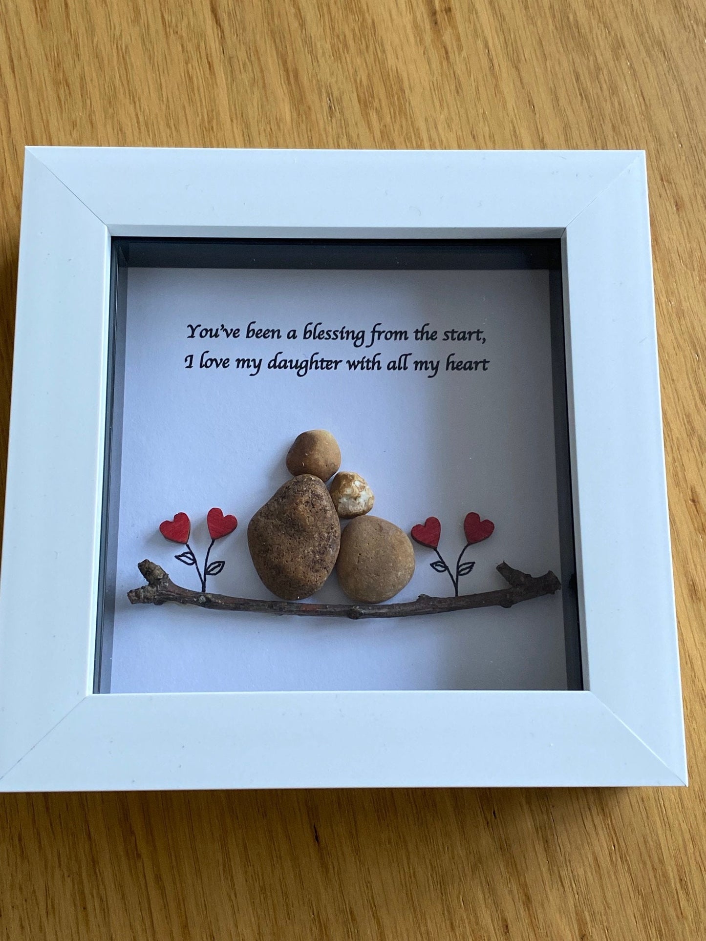Daughter Pebble Picture/Personalised gift for daughter/Pebble artwork for daughter/Daughter birthday gift/Gifts for her/Family pebble art