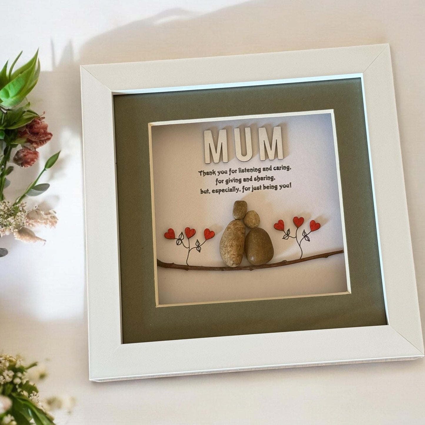 Mother's Day gift/Mum Pebble art/Personalised Mom gift/Gifts for Mum/Gifts for her/Pebble Frame gift