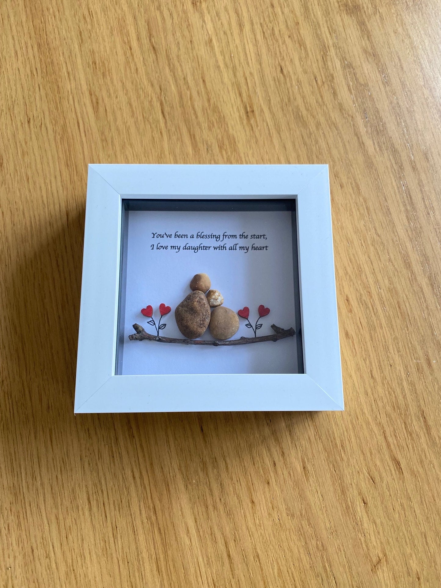 Daughter Pebble Picture/Personalised gift for daughter/Pebble artwork for daughter/Daughter birthday gift/Gifts for her/Family pebble art