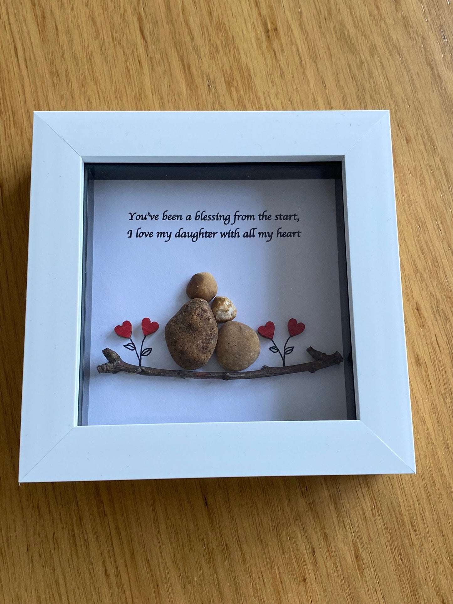 Daughter Pebble Picture/Personalised gift for daughter/Pebble artwork for daughter/Daughter birthday gift/Gifts for her/Family pebble art